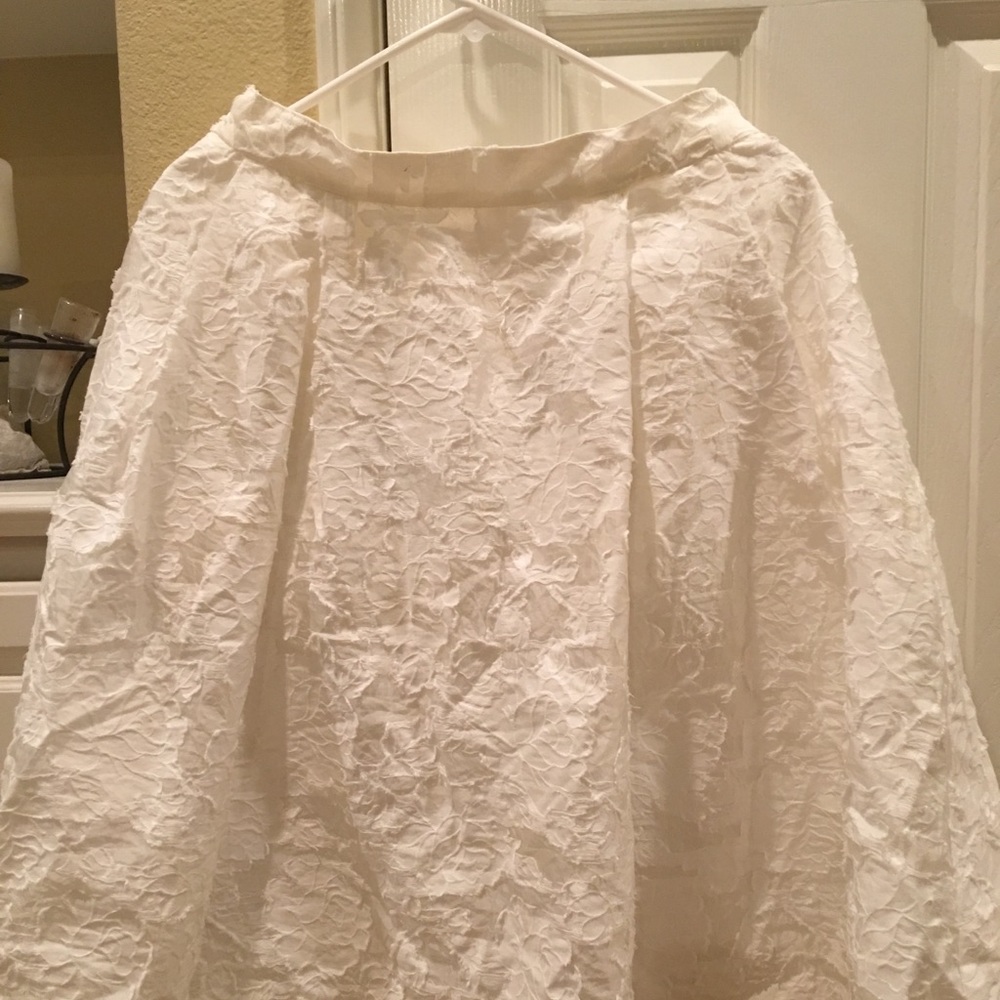 White taffeta circle skirt